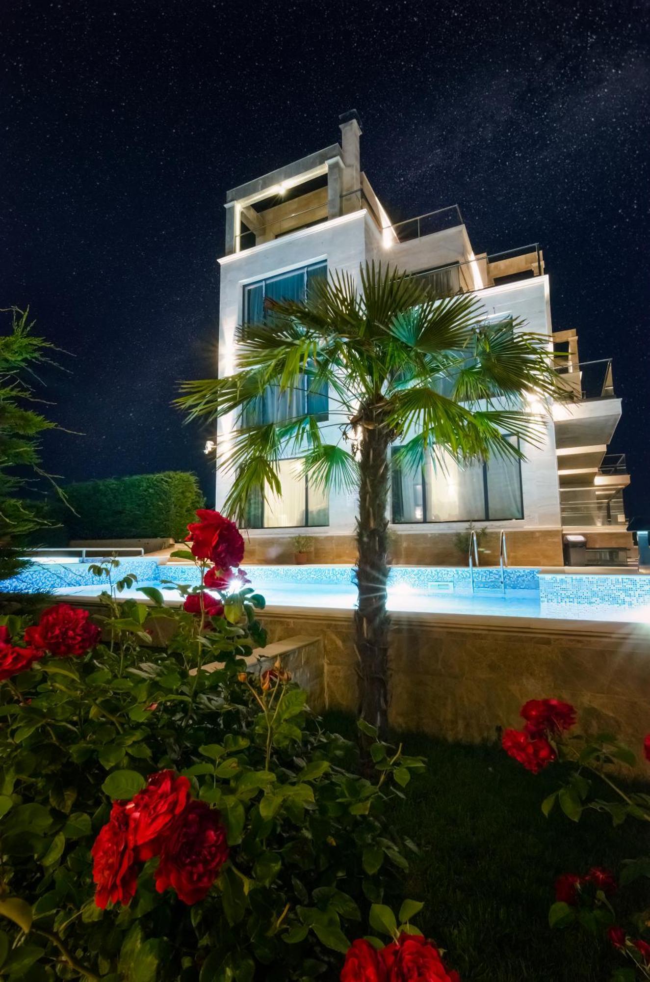 Villa Ambra Tiulenovo Exteriör bild